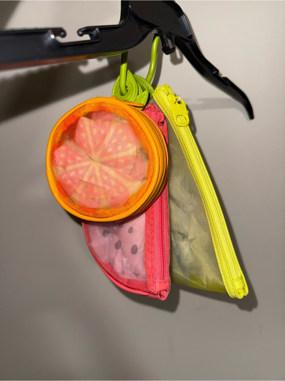 BÉIS x poppi The Fruit Pouch Set in Juicy - Picture 3 of 4